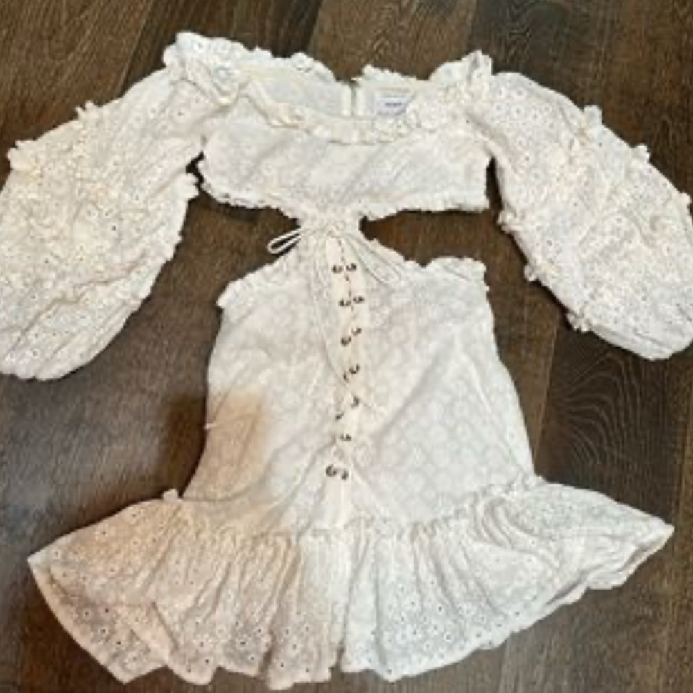 Sabo Skirt White Lace Long Sleeve Dress - Picture 7 of 8